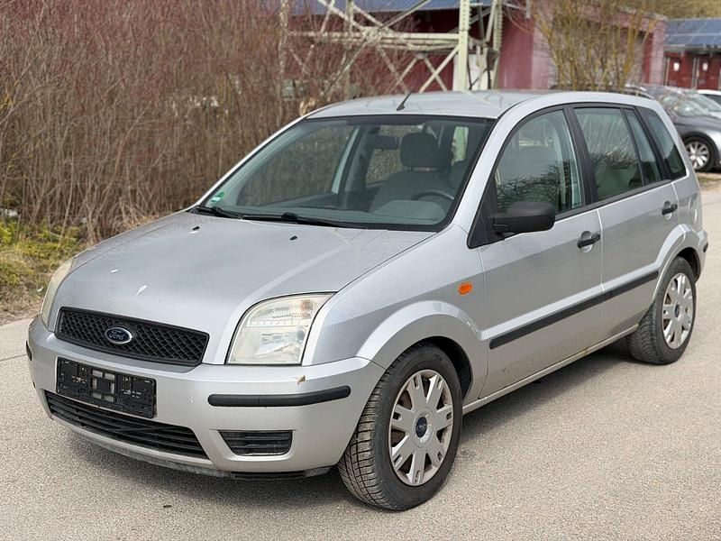 Gebraucht Ford Fusion Trend 101 PS (74 kW) 2002 Silber Kleinwagen