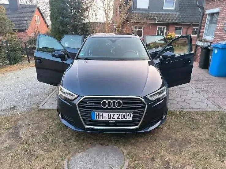 Gebraucht Audi A3 Sportback S-Line 190 PS (139 kW) 2017 Blau Kleinwagen