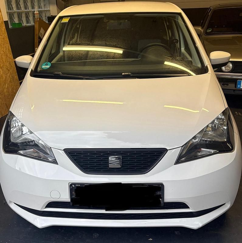 Weiß Gebraucht 2013 Seat Mii Kleinwagen | 4.300 € (Guter Preis) - Bild 1/4
