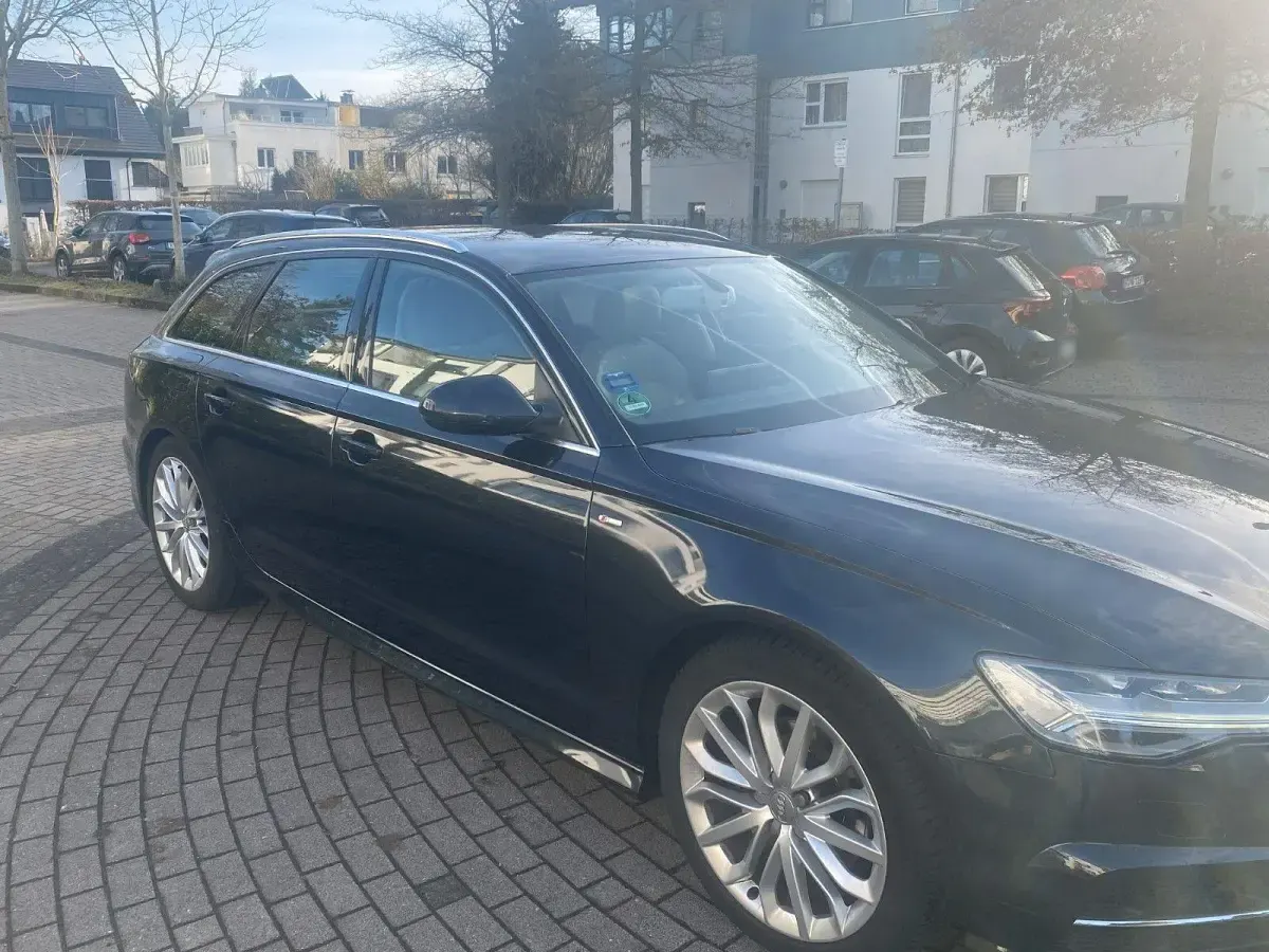 Gebraucht Audi A6 Comfort 190 PS (139 kW) 2017 Blau Kombi