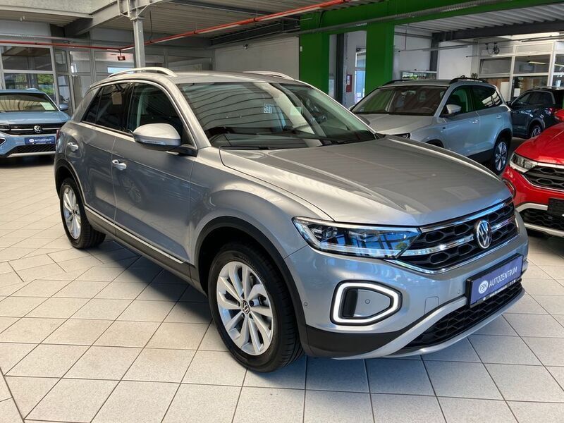 Gebraucht VW T-Roc Style 150 PS (110 kW) 2024 Silber SUV