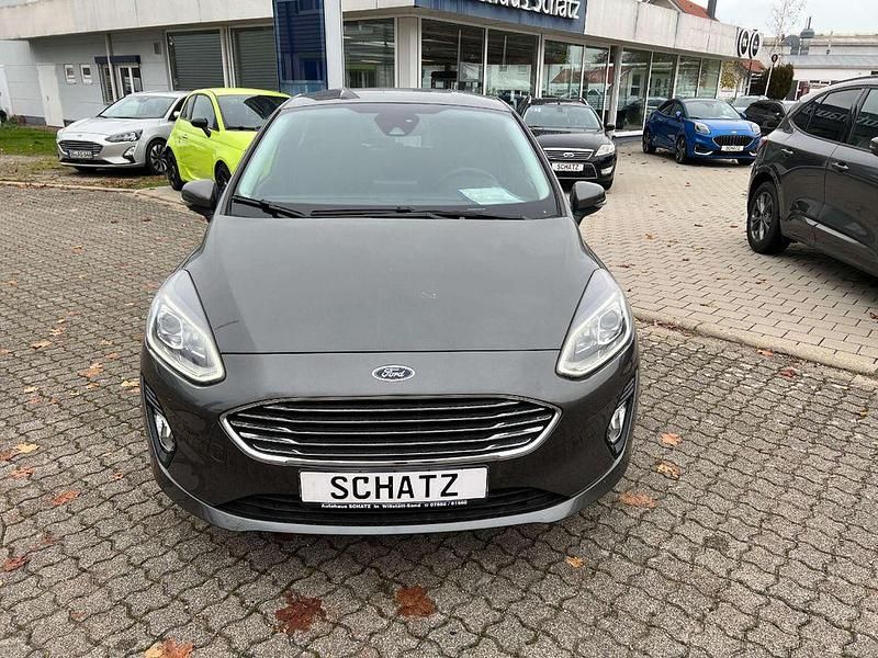 Magnetic grau Gebraucht 2021 Ford Fiesta Titanium X Kleinwagen | 16.990 € (Etwas zu teuer) - Bild 1/4