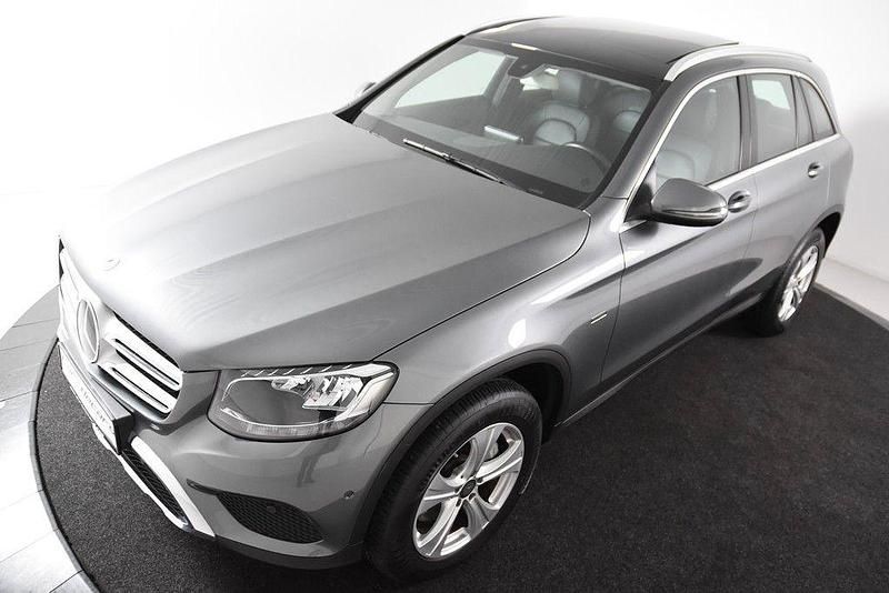 Gebraucht Mercedes GLC350 211 PS (155 kW) 2018 Grau SUV