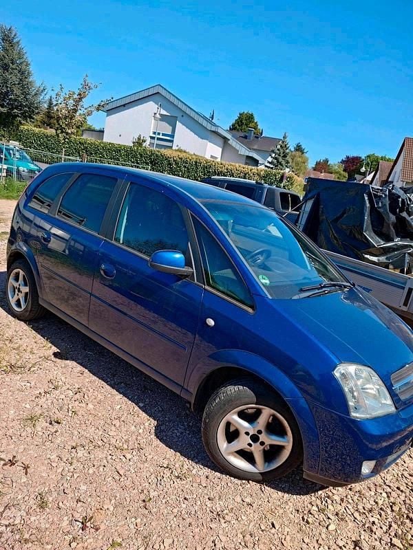 Second-hand Opel Meriva 101 CP (74 kW) 2003 Albastru Monovolum