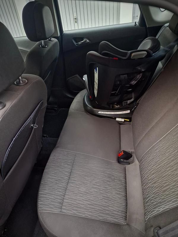 Gebraucht Opel Astra 120 PS (88 kW) 2013 Grau Limousine