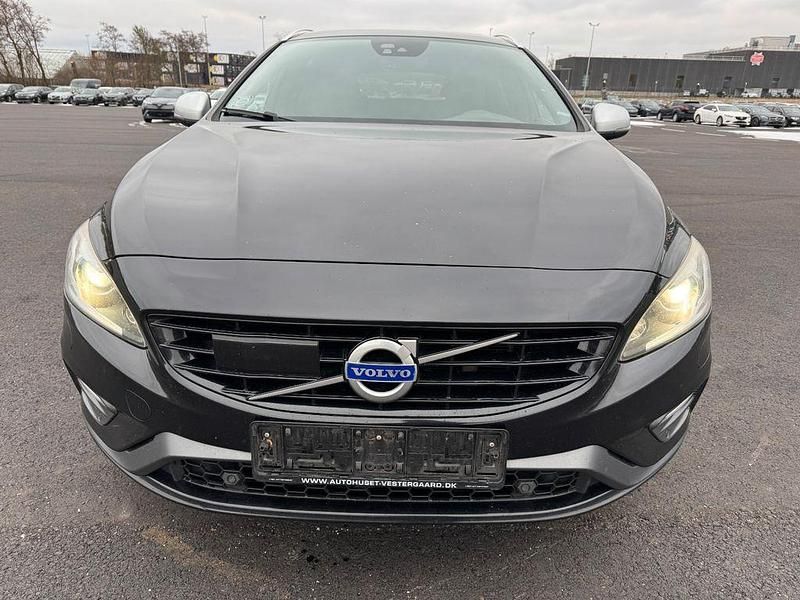 Gebraucht Volvo V60 R-Design 306 PS (225 kW) 2016 Schwarz Kombi