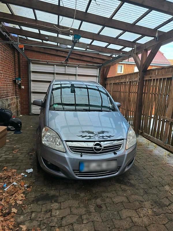 Gebraucht Opel Zafira 115 PS (84 kW) 2009 Silber Van / Kleinbus