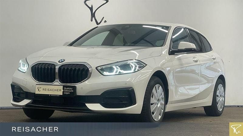Alpinweiß uni Gebraucht 2022 BMW 118 Comfort Edition Kleinwagen | 22.990 € (Fairer Preis) - Bild 1/4
