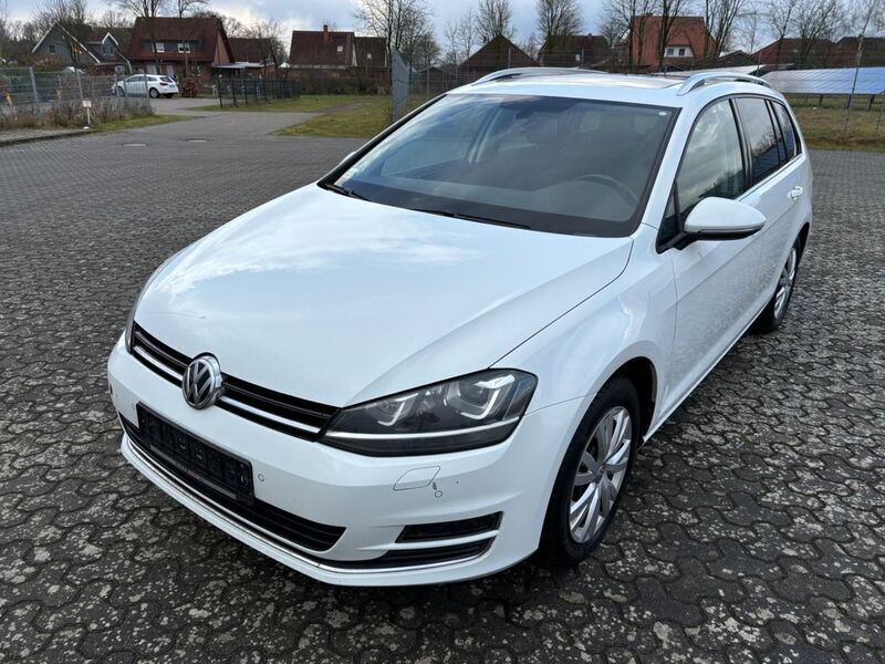 Weiß Gebraucht 2016 VW Golf VII Highline Kombi | 9.000 € - Bild 1/4