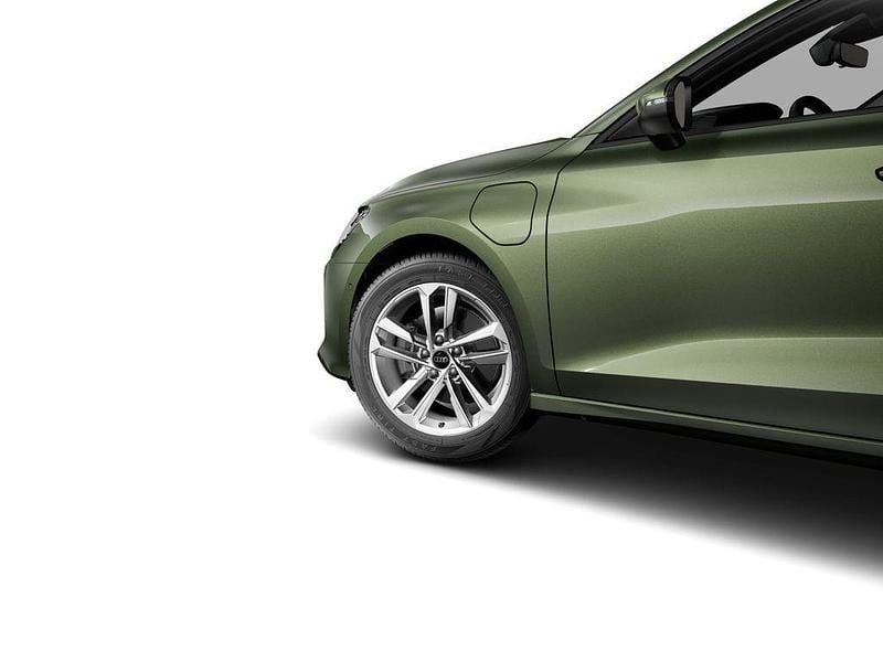 Gebraucht Audi A3 Sport 204 PS (150 kW) 2025 Grün Limousine