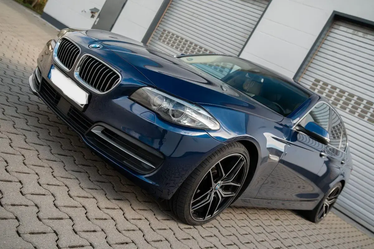 Gebraucht BMW 530 258 PS (189 kW) 2016 Blau Limousine