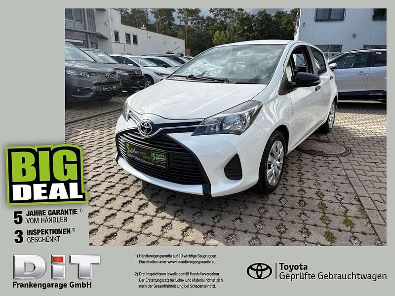 Schneeweiss Gebraucht 2014 Toyota Yaris Cool Kleinwagen | 8.250 € (Fairer Preis) - Bild 1/4