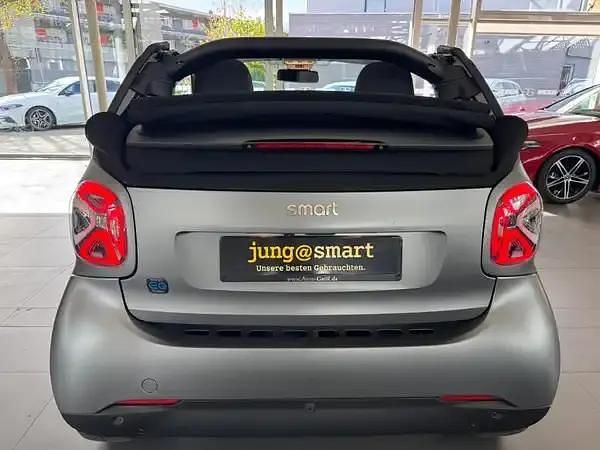Gebraucht Smart ForTwo Electric Drive 60 kW (82 PS) 2023 Bodypanels in titania grey (matt) Cabrio