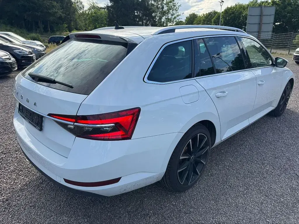 Gebraucht Skoda Superb Style 200 PS (147 kW) 2020 Weiß Kombi