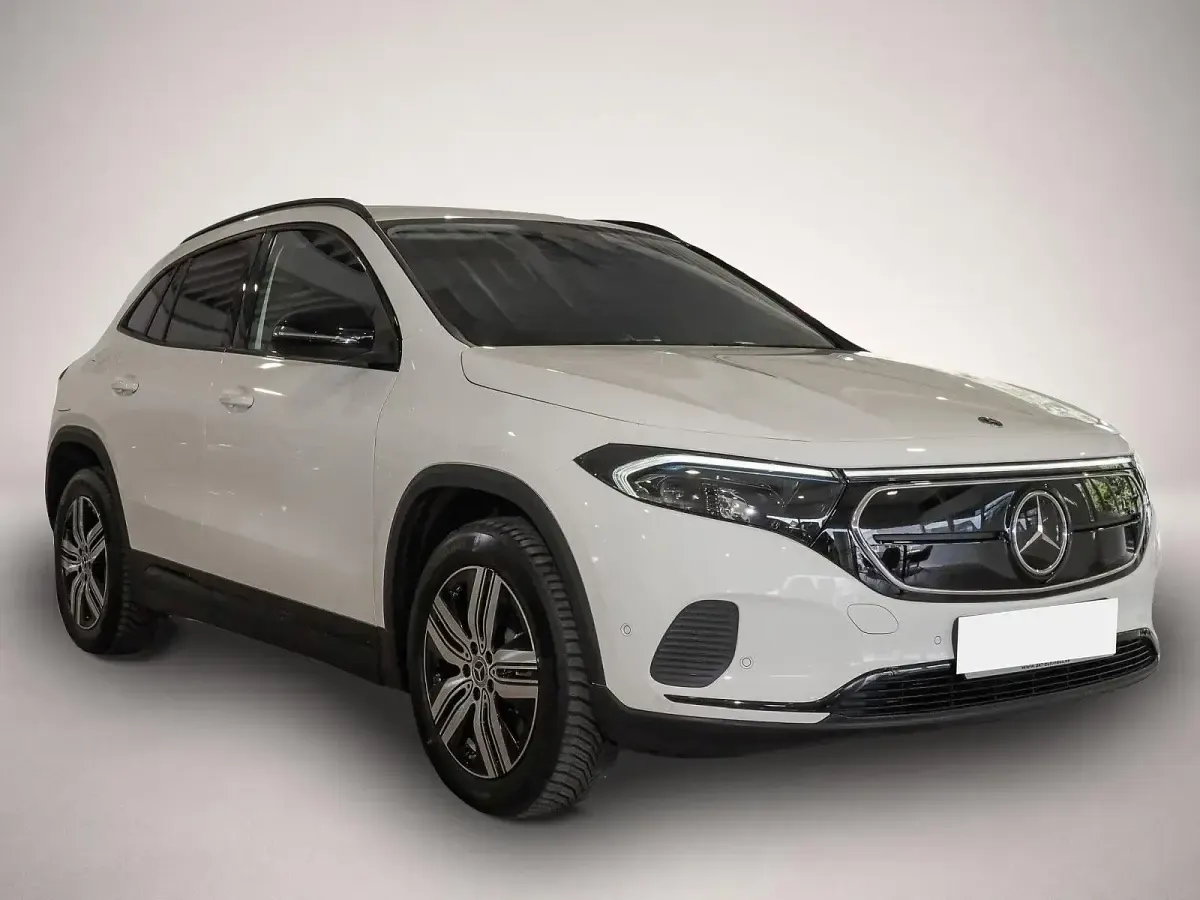 Gebraucht Mercedes EQA250 Progressive 139 kW (190 PS) 2023 Manufacturer SUV
