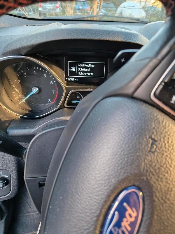 Gebraucht Ford Kuga 175 PS (128 kW) 2018 Blau SUV
