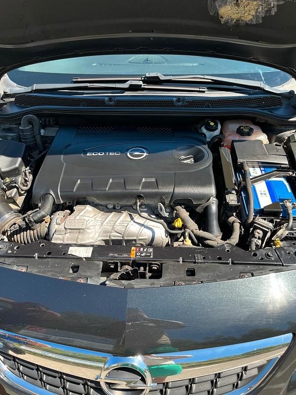 Gebraucht Opel Astra 165 PS (121 kW) 2011 Grün Kombi