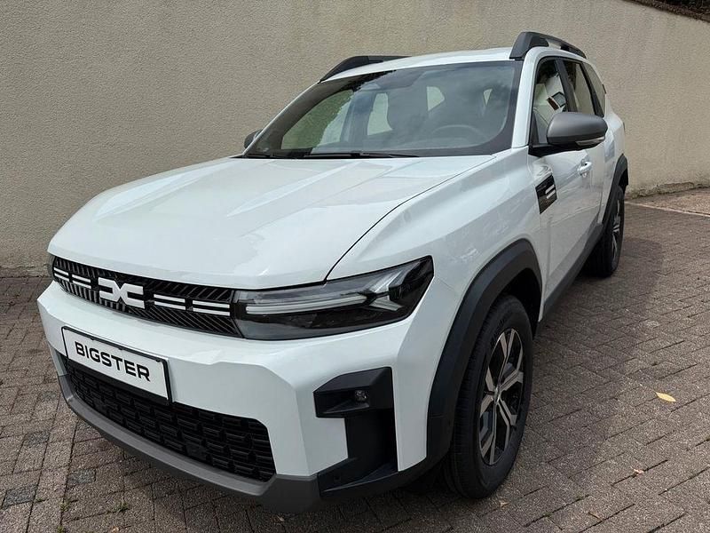 Weiß Neu 2025 Dacia Bigster Expression SUV | 27.775 € (Fairer Preis) - Bild 1/4