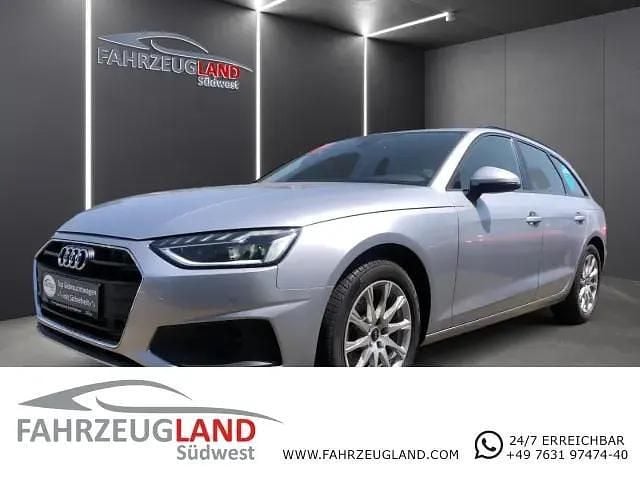 Silber Gebraucht 2022 Audi A4 Kombi | 26.790 € (Superpreis) - Bild 1/4