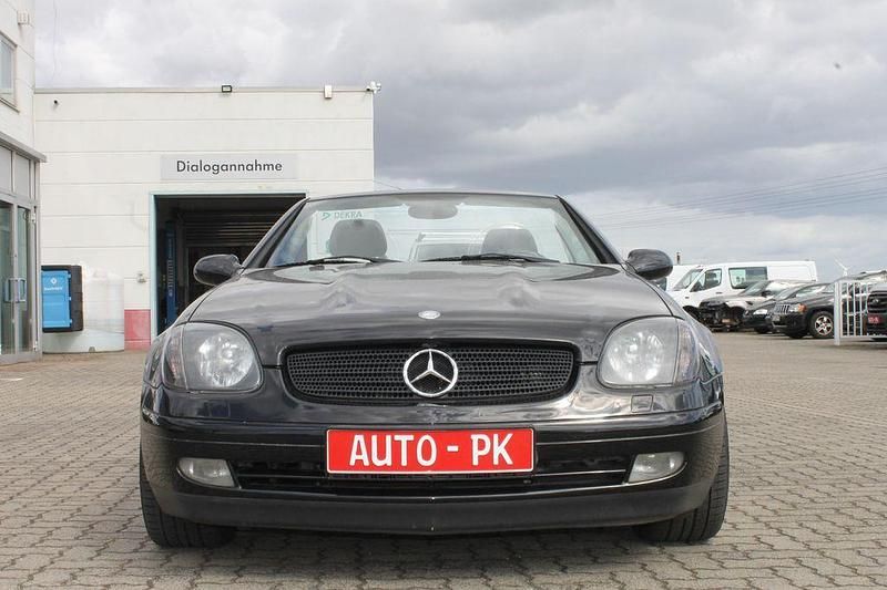 Schwarz Gebraucht 1999 Mercedes SLK200 Cabrio | 3.490 € (Fairer Preis) - Bild 1/4