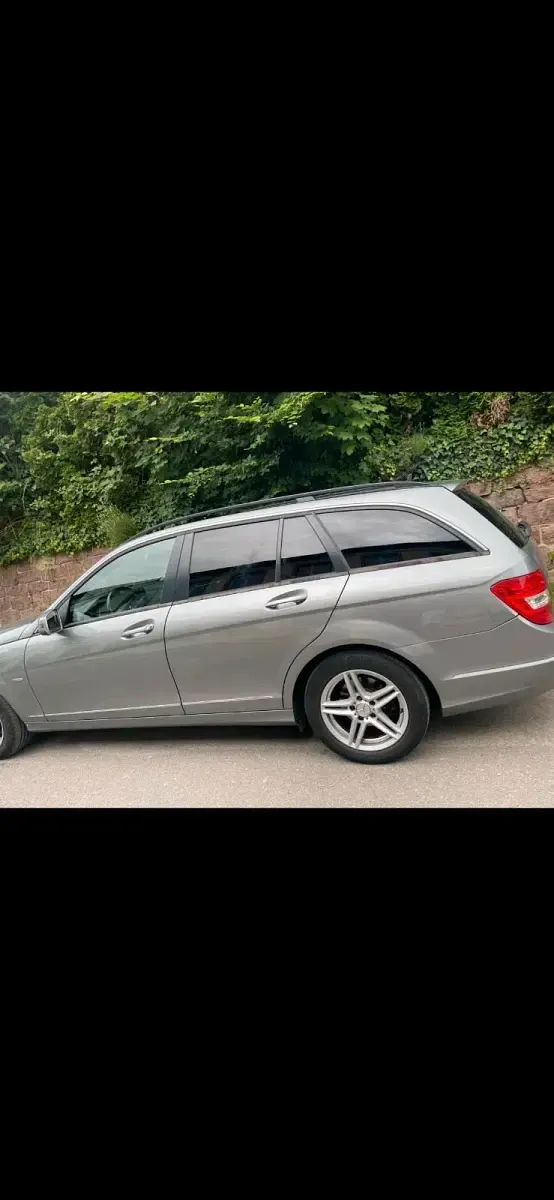 Gebraucht Mercedes C180 136 PS (100 kW) 2012 Silber Limousine