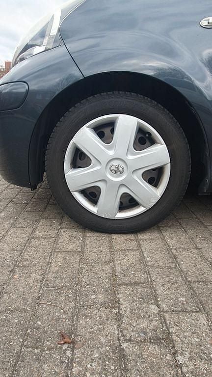 Gebraucht Toyota Aygo 68 PS (50 kW) 2009 Grau Kleinwagen