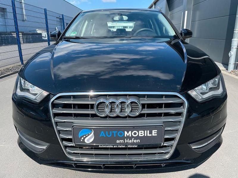 Gebraucht Audi A3 Ambiente 110 PS (80 kW) 2015 Schwarz Limousine