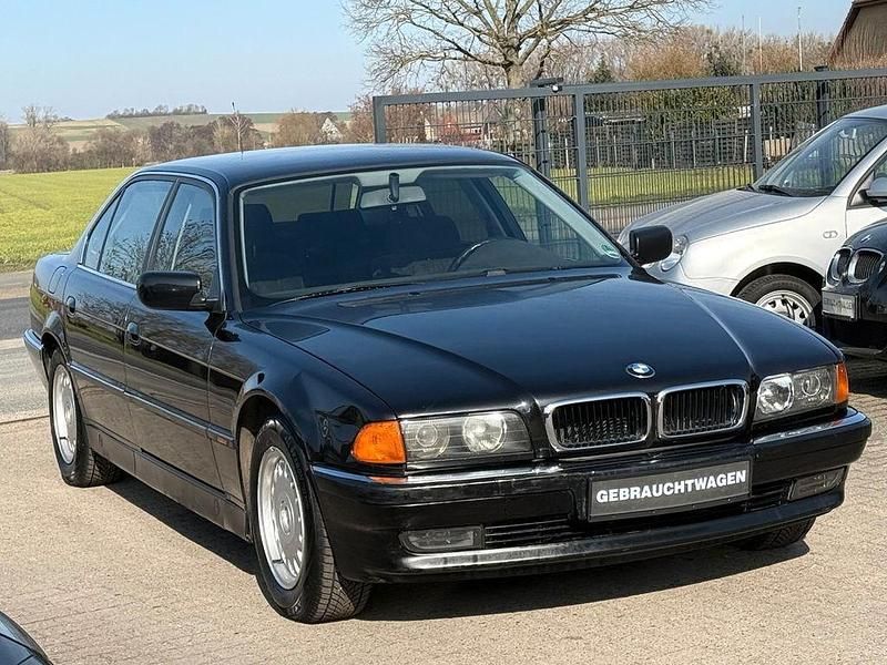 Gebraucht BMW 730 218 PS (160 kW) 1995 Schwarz Limousine