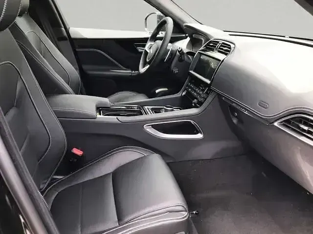 Gebraucht Jaguar F-Pace R-Sport 304 PS (223 kW) 2020 Schwarz SUV