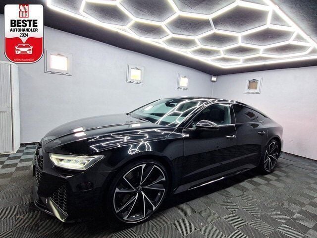 Mythosschwarz (metallic) Gebraucht 2020 Audi RS7 Comfort Kleinwagen | 87.880 € (Guter Preis) - Bild 1/4