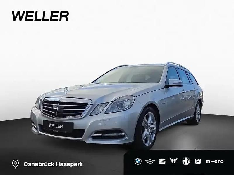 Iridiumsilber (silber) Gebraucht 2012 Mercedes E300 Avantgarde Kombi | 13.000 € (Fairer Preis) - Bild 1/4
