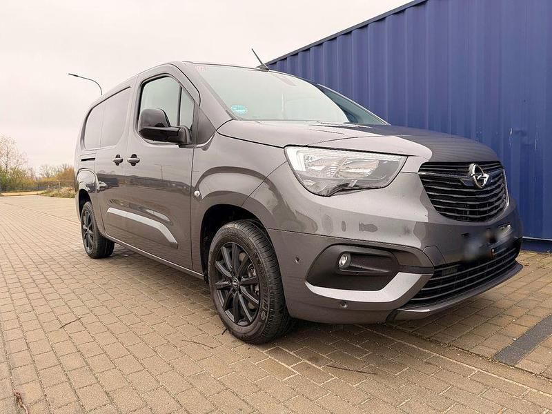 Grau Gebraucht 2023 Opel Combo Van / Kleinbus | 20.900 € (Superpreis) - Bild 1/4