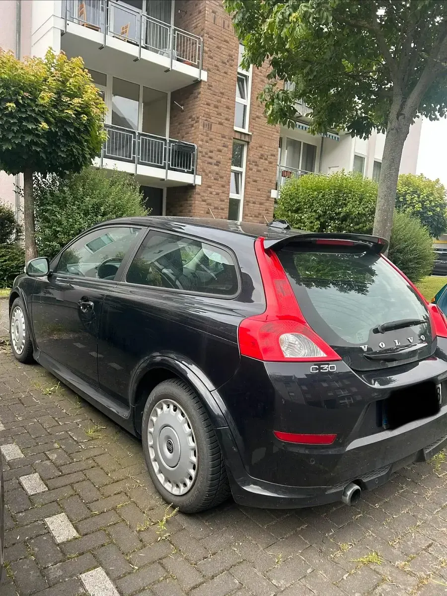 Gebraucht Volvo C30 R-Design 115 PS (84 kW) 2013 Schwarz Kleinwagen