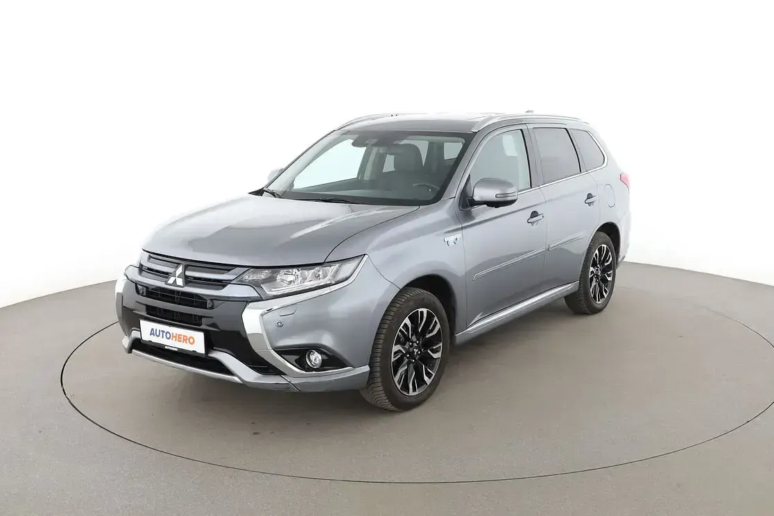 Gebraucht Mitsubishi Outlander P-HEV Top 82 PS (60 kW) 2017 SUV