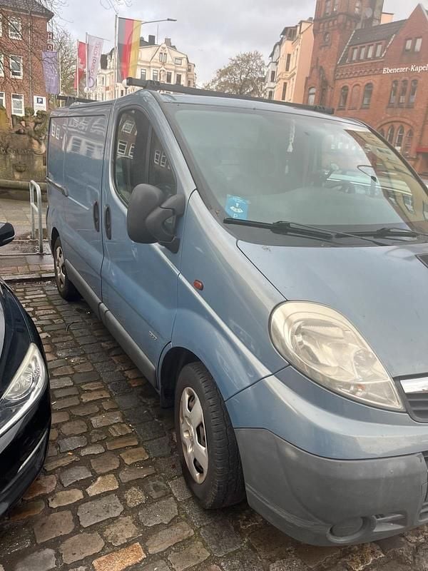 Gebraucht Opel Vivaro 115 PS (84 kW) 2011 Andere farben Van / Kleinbus