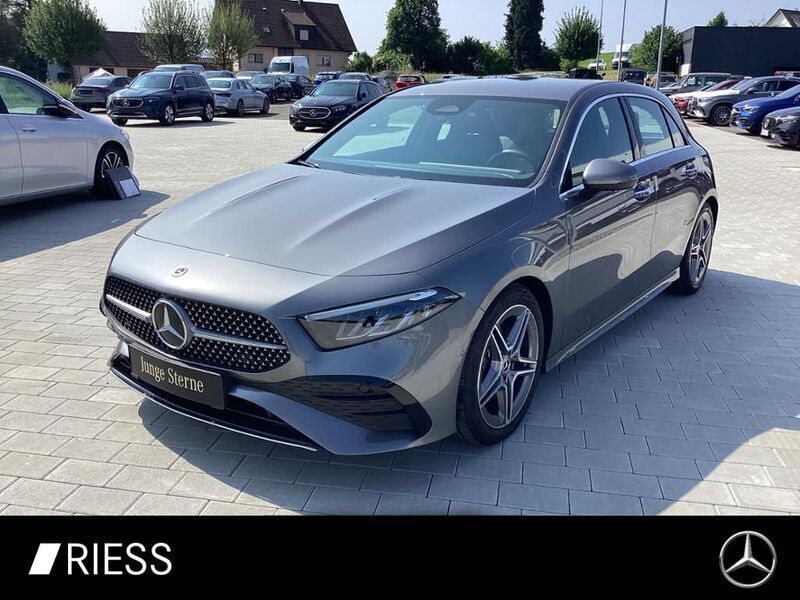Metalliclack mountaingrau Gebraucht 2024 Mercedes A220 AMG Limousine | 37.380 € (Fairer Preis) - Bild 1/4
