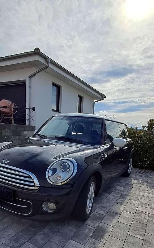 Schwarz Gebraucht 2012 Mini Cooper D Kleinwagen | 6.000 € (Fairer Preis) - Bild 1/4