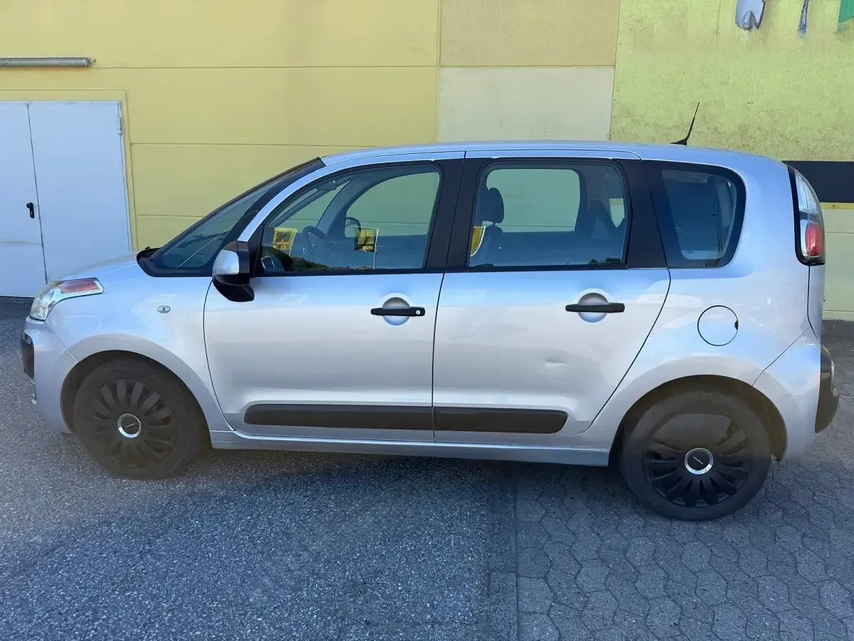 Gebraucht Citroën C3 Picasso 95 PS (69 kW) 2010 Silber Van / Kleinbus