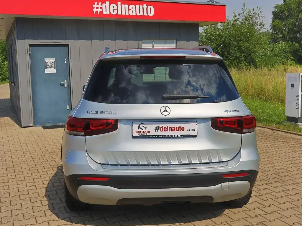 Gebraucht Mercedes GLB200 150 PS (110 kW) 2021 Silber SUV