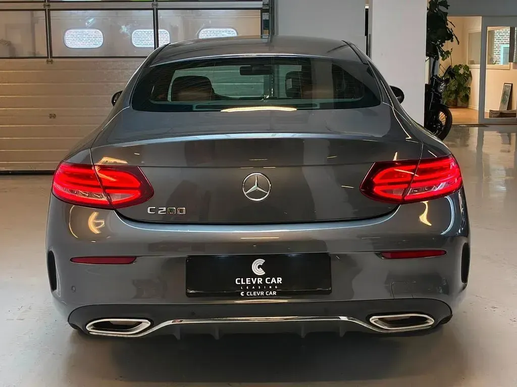 Gebraucht Mercedes C200 AMG 184 PS (135 kW) 2019 Grau Coupé