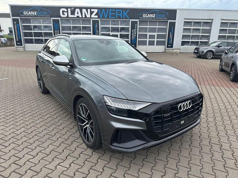Gebraucht Audi Q8 S-Line 286 PS (210 kW) 2019 Grau SUV