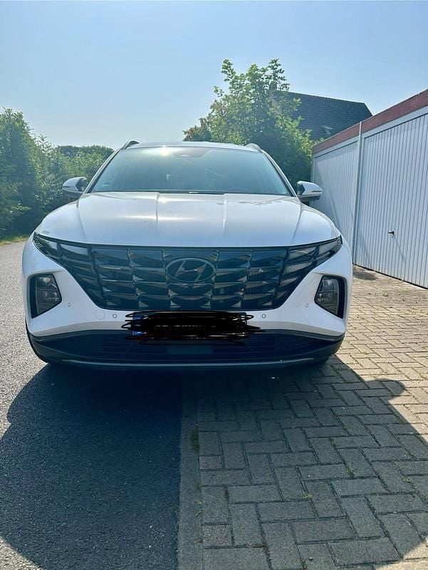 Weiß Gebraucht 2023 Hyundai Tucson Prime SUV | 28.000 € (Guter Preis) - Bild 1/4