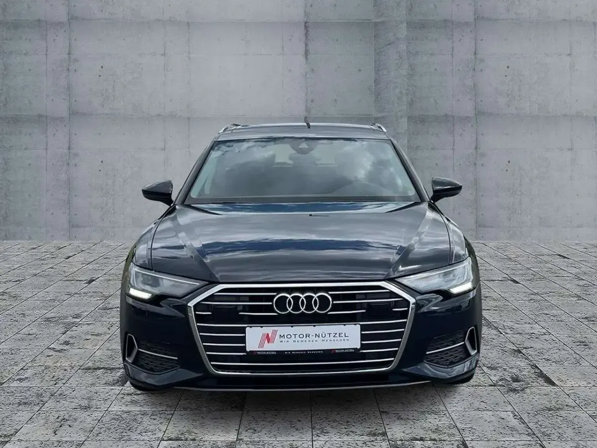 Gebraucht Audi A6 Sport 163 PS (119 kW) 2023 Blau Kombi