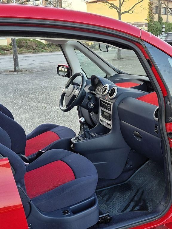 Gebraucht Peugeot 1007 Filou 109 PS (80 kW) 2006 Rot Van / Kleinbus