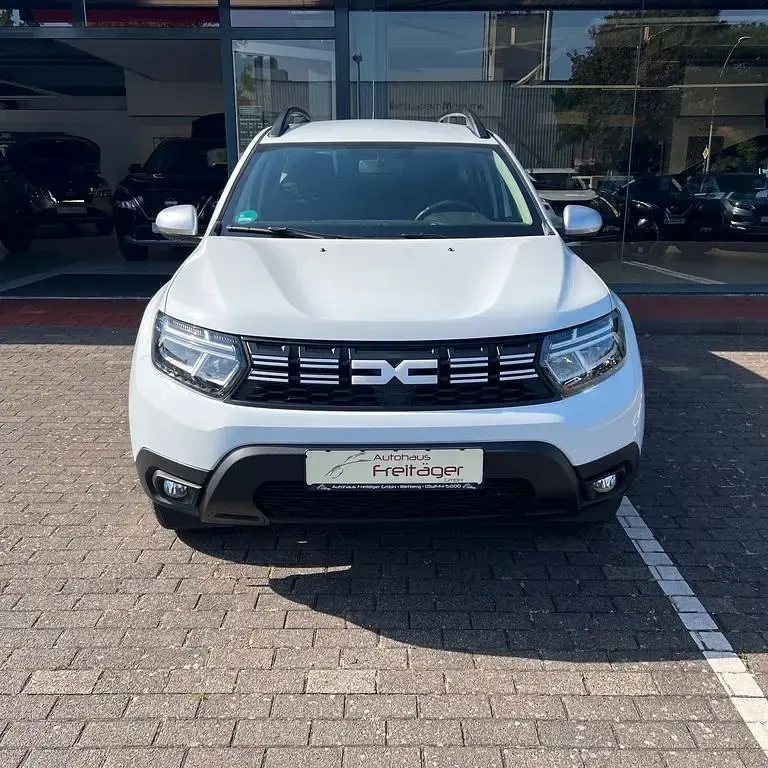 Gebraucht Dacia Duster Expression 116 PS (85 kW) 2023 Weiß SUV