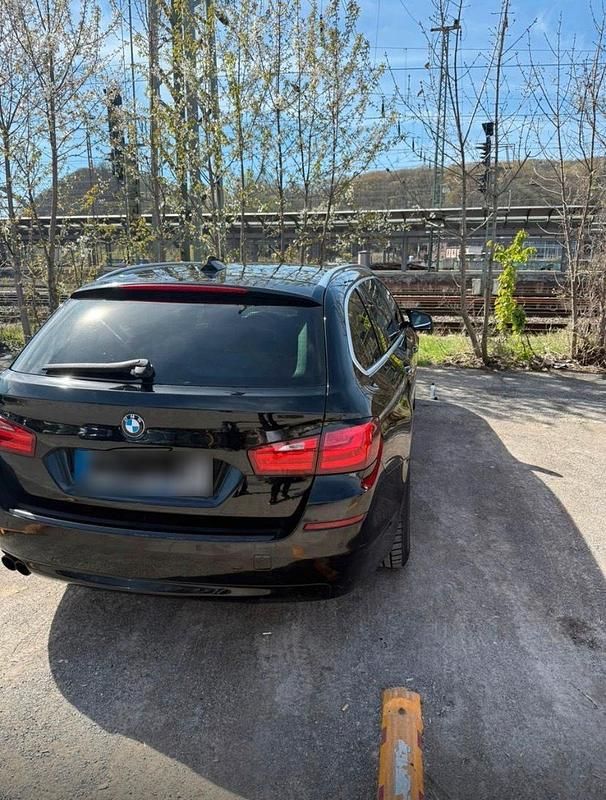 Gebraucht BMW 520 184 PS (135 kW) 2013 Schwarz Limousine