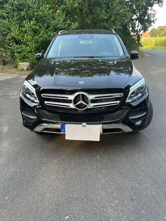 Schwarz Gebraucht 2017 Mercedes GLE350 SUV | 20.900 € (Guter Preis) - Bild 1/4