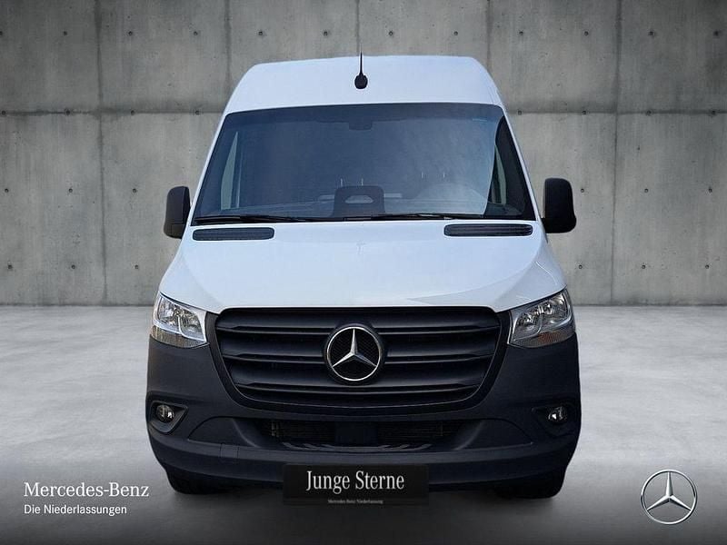 Używany Mercedes Sprinter 170 KM (125 kW) 2024 Biały Van