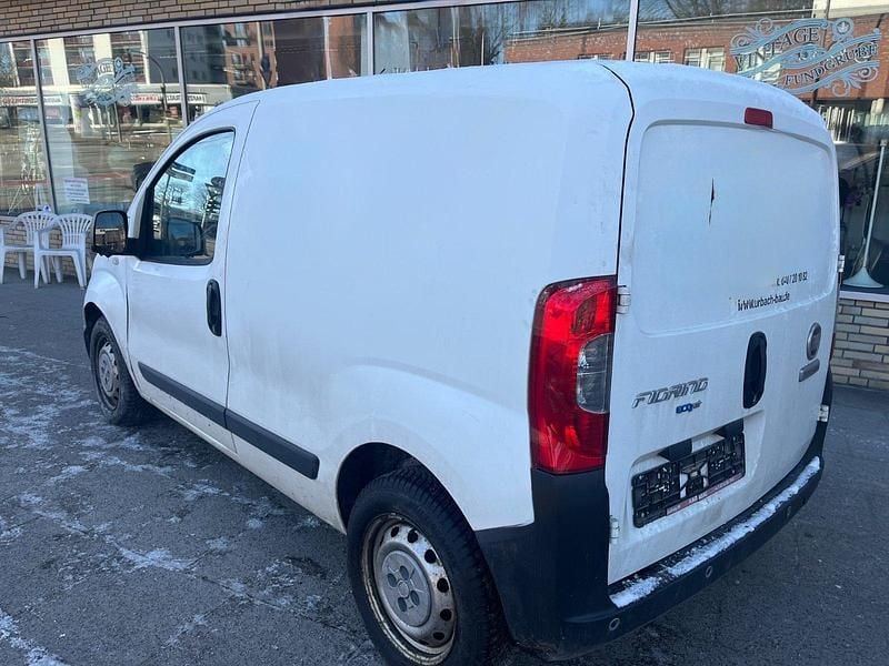 Gebraucht Fiat Fiorino 80 PS (58 kW) 2018 Weiß Van / Kleinbus