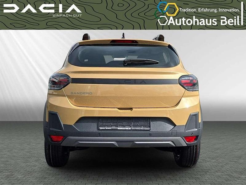 Neu Dacia Sandero Expression 110 PS (80 kW) 2026 Safaribeige Limousine